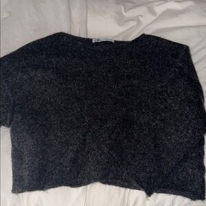 Zara cropped loose fitting sweater